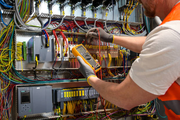 Best Affordable Electrician  in Carthage, IL